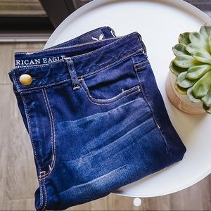 Super stretch American Eagle Dark rinse jeggings